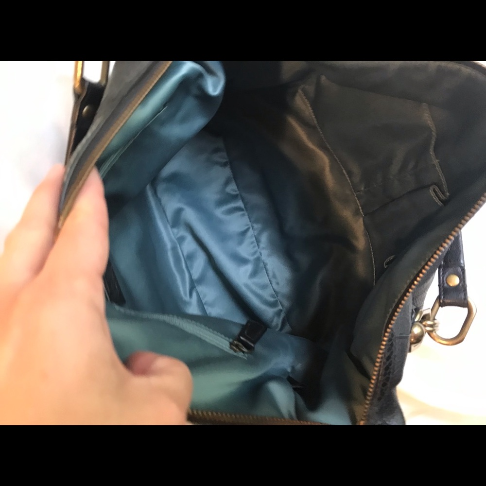 Coach Kristin Hand/Shoulder bag- Like New! - Picture 13 of 15